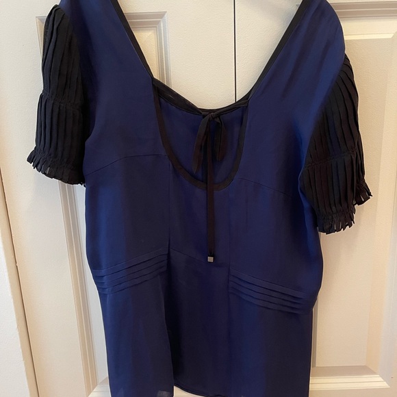 Lui Jo Pleated Top Blue/Black - Picture 2 of 4